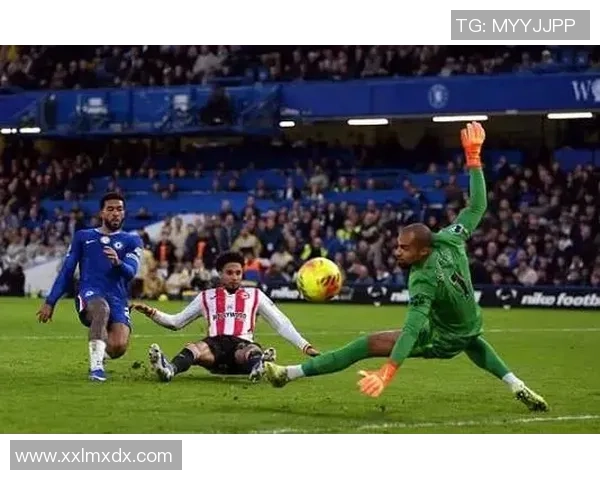 切尔西大胜尤文图斯友谊赛四球狂胜引发全场热烈反响