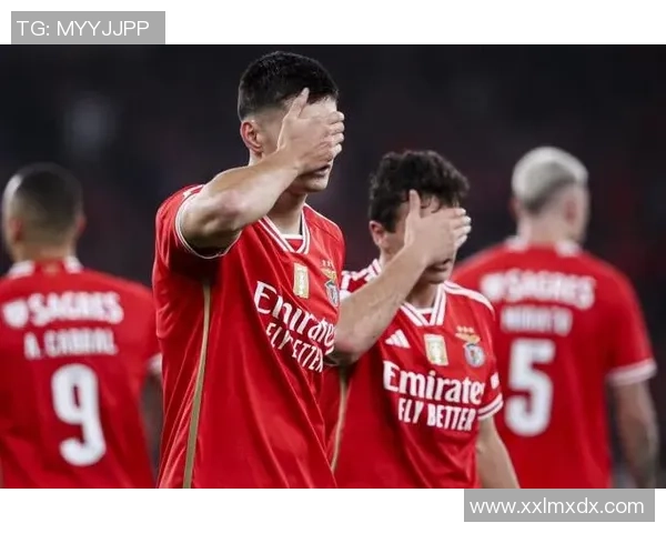 本菲卡逆转尤文图斯绝杀瞬间引发全场狂欢转会传闻再起